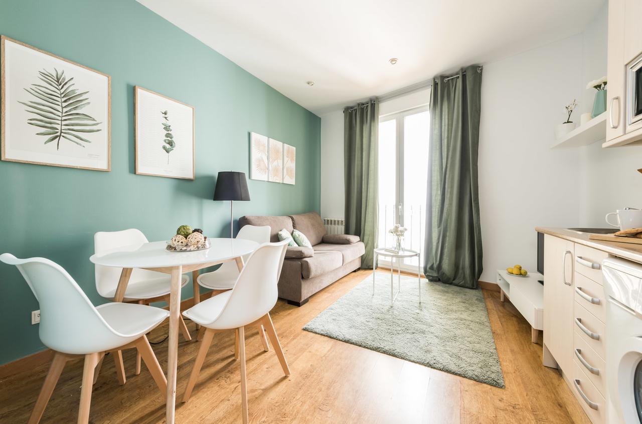 Gran Via I Santa Ana Appartement Madrid Buitenkant foto